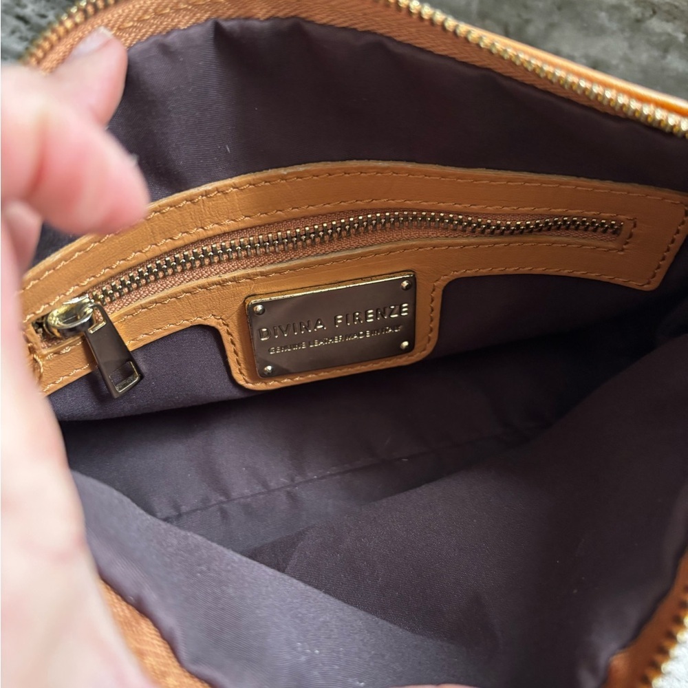 Divina Firenze Genuine Italian Leather Cognac Clutch Handle
& Crossbody Handbag - Picture 4 of 5